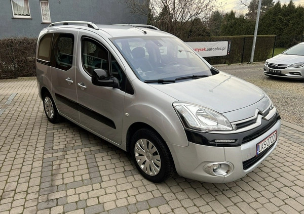 Citroen Berlingo cena 32900 przebieg: 119000, rok produkcji 2013 z Radzionków małe 137